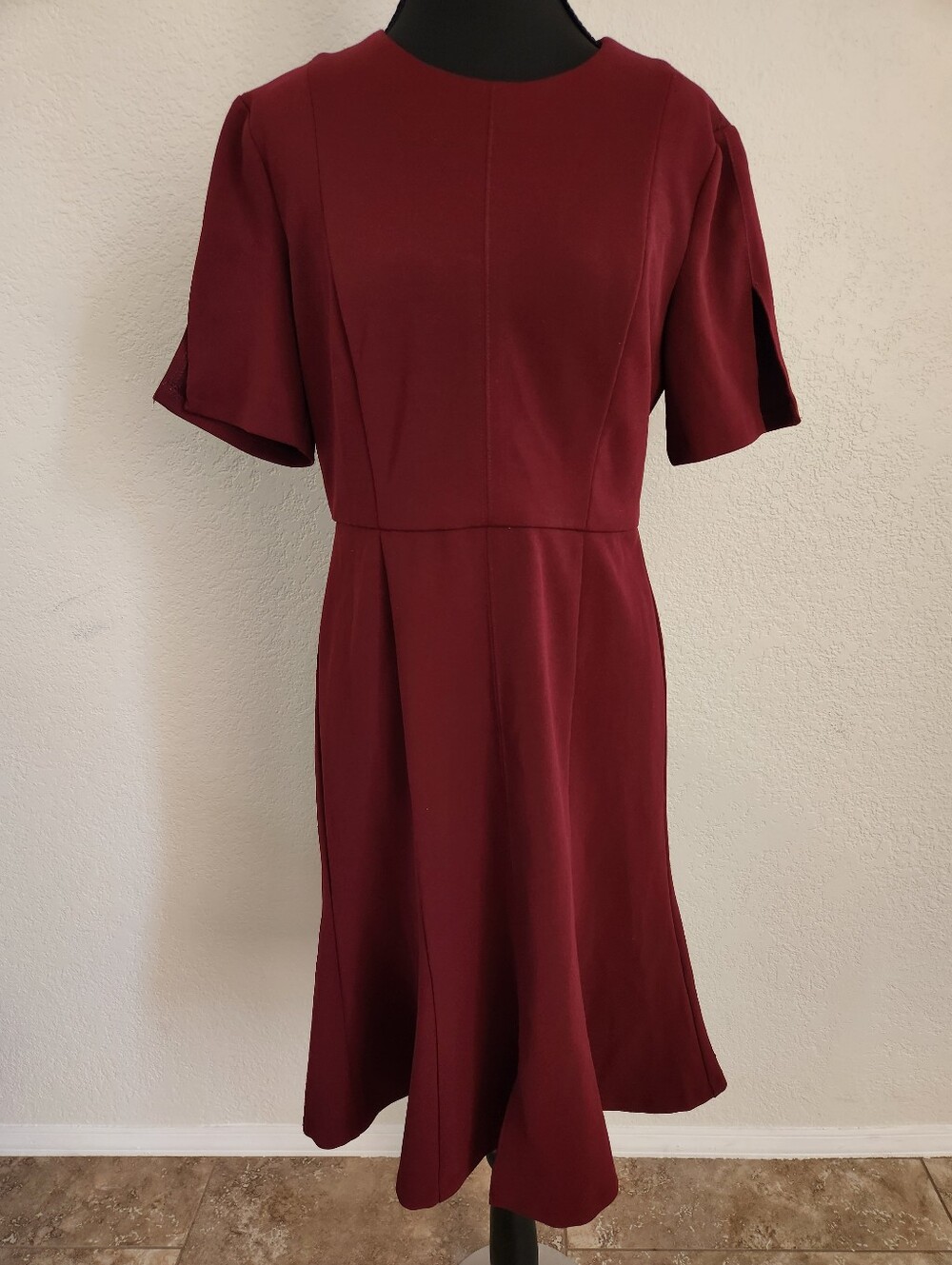 Donna Morgan Burgundy Short Sleeve Fit And Flare Dress Autumn Wedding Guest